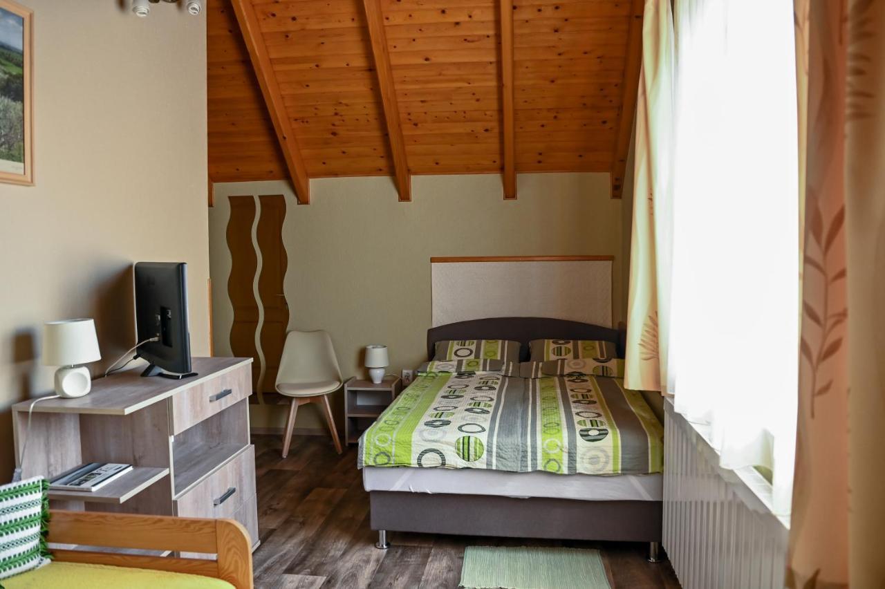 Angela Vendeghaz Hotel Tokaj Buitenkant foto